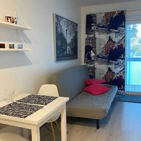 Aurorasky Pineview, M, Luonto, Wifi, Pysaekoeinti * ヘルシンキ