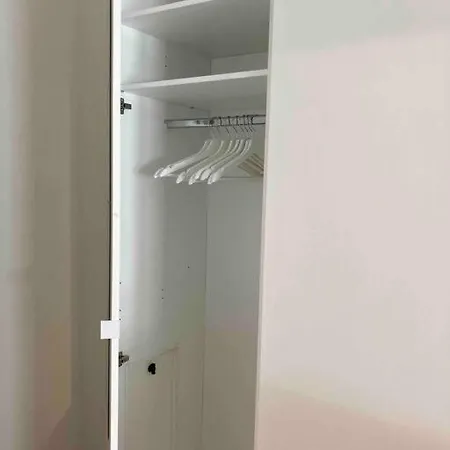 Aurorasky Pineview, M, Luonto, Wifi, Pysaekoeinti Apartmán Helsinky